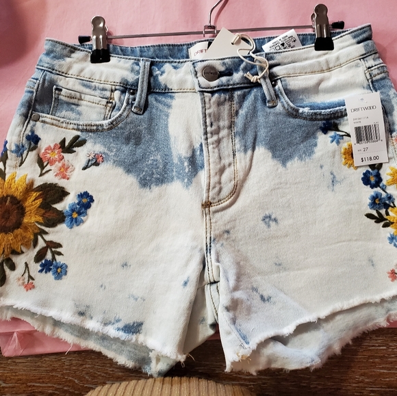 Driftwood Connie Short In Acid Sunflower DENIM SHORTS SIZE 26 27 30 31 32 NWT - Picture 4 of 5